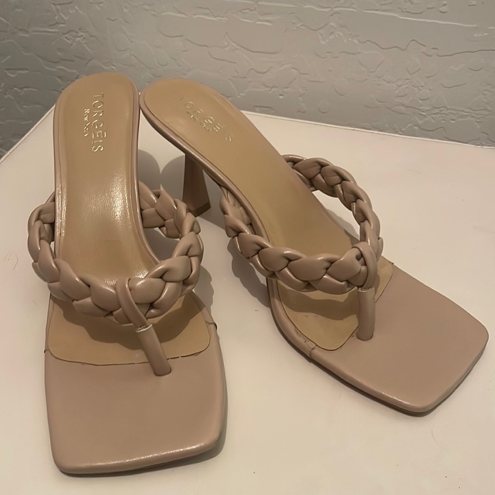 Excellent condition braided mini heel sandal - Sz 9